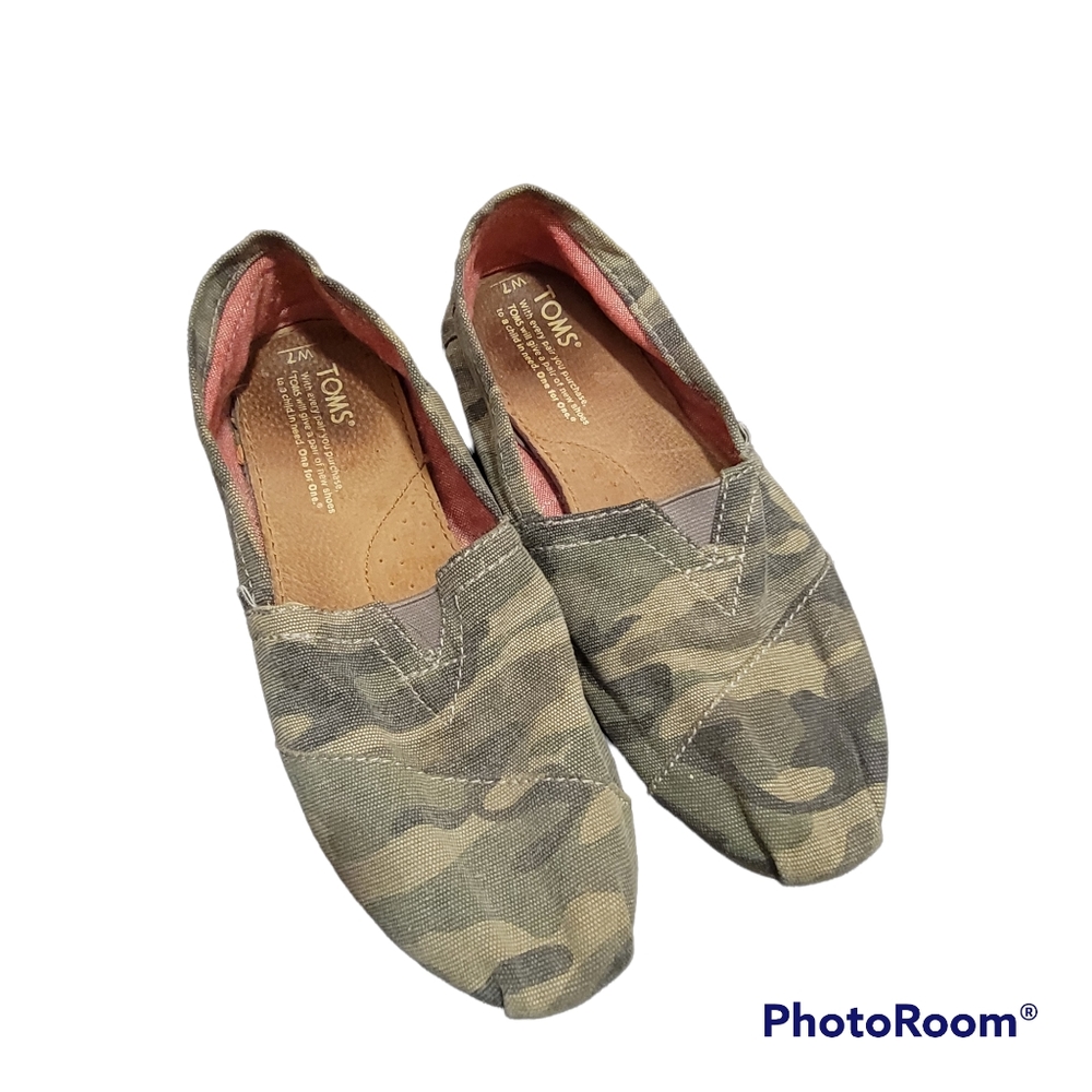 7W Camo Women Tom's